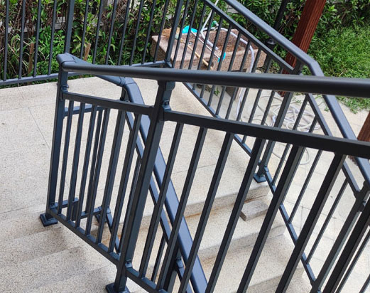 楼梯锌钢护栏安装
