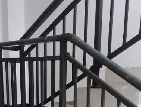 楼梯护栏制做厂家
