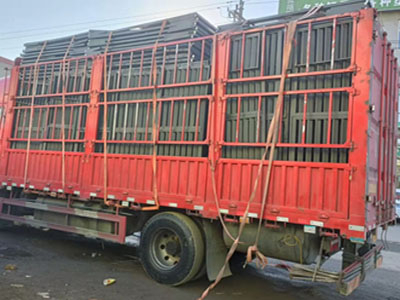 装饰百叶窗装车发货