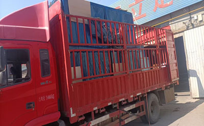 铝百叶窗装车发货